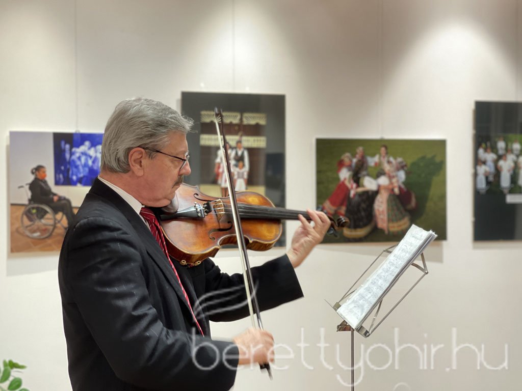 Tóth István jubileumi fotóliállítása 02